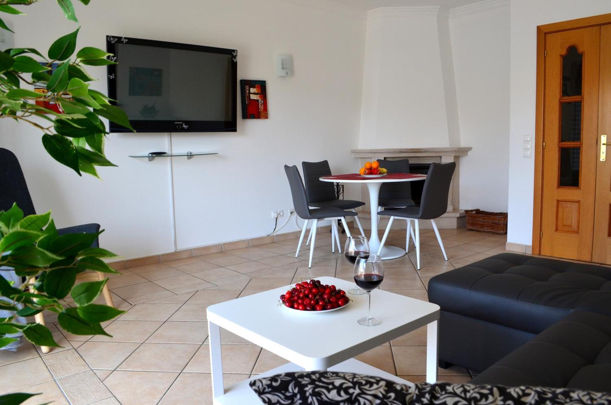 Sea Breeze Apartment Лагуш Екстер'єр фото